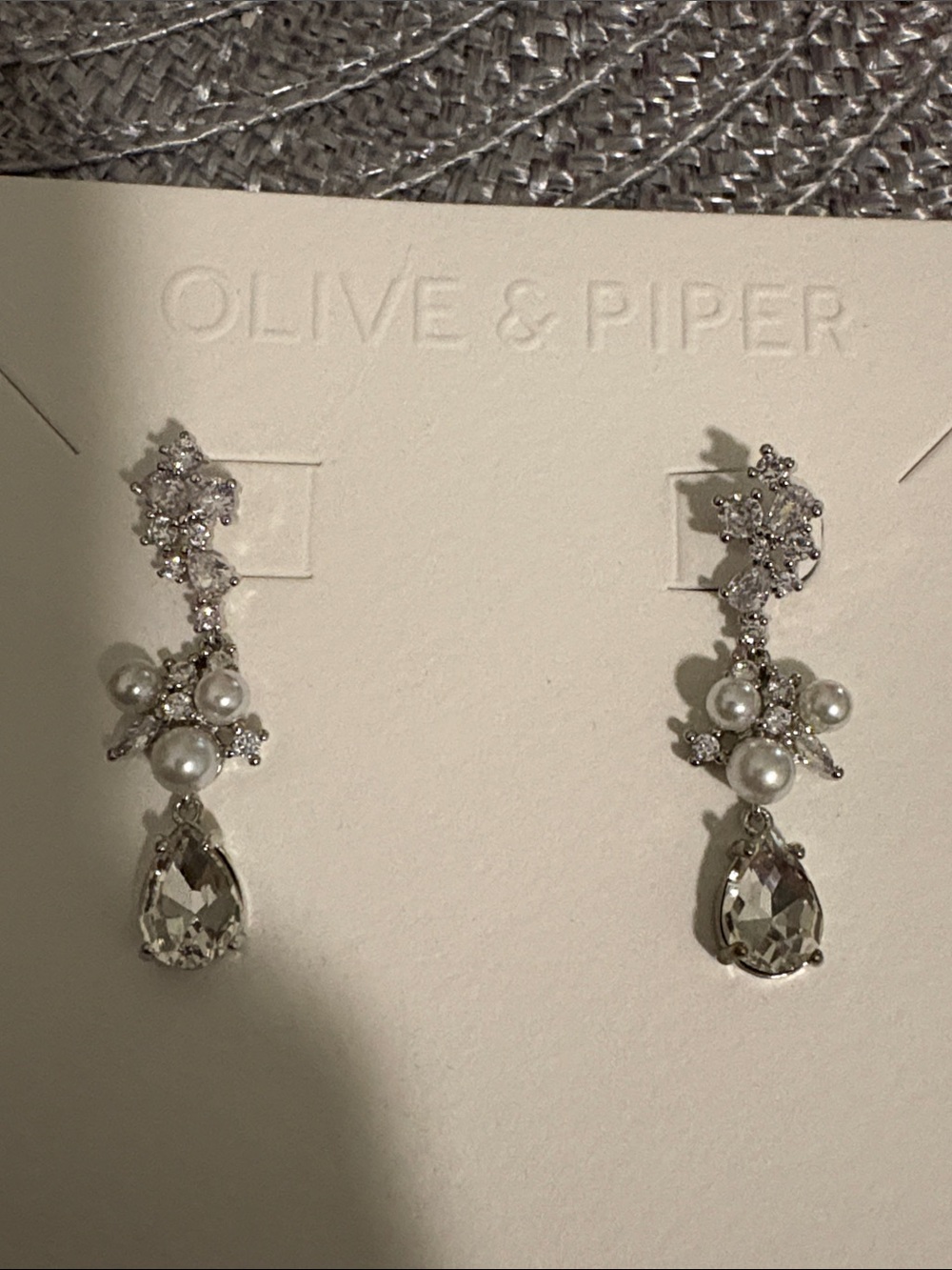NWT Olive & Piper Silver Pearl & Crystal Teardrop Earrings